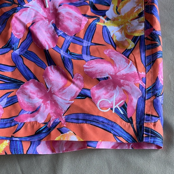 Calvin Klein Men’s Swim Trunks - Picture 6 of 6